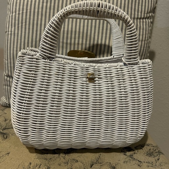 Vintage 1960s Vinyl White Wicker Handbag Purse Top Open - Picture 3 of 12